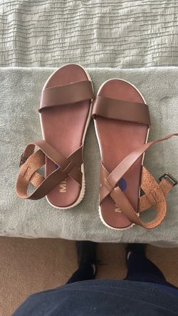 Mia Sandals