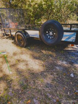 12.5 ft trailer. (Long ).  (5ft) Wide. $1300 Located Mount Dora Fla 32757