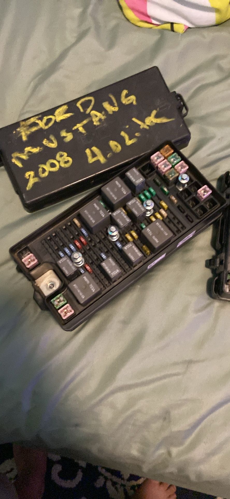 Fuse Relay Y Computadora Del Mustang 2008