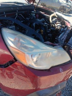 Headlights driver side and passenger side subaru outback