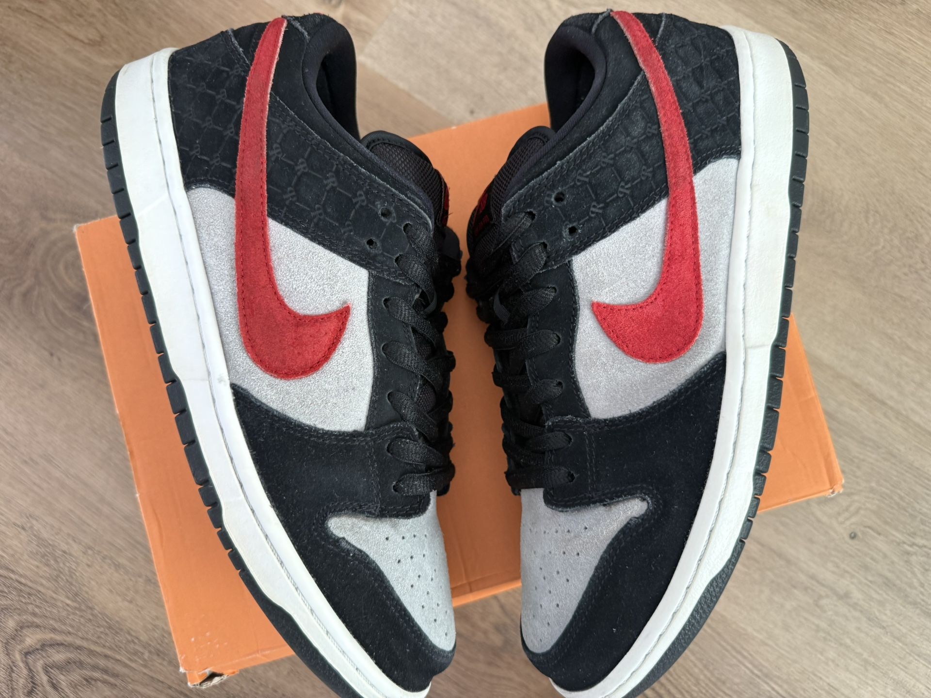 2015 Nike SB Dunk Low Men’s Primitive Paul Rodriguez Edition Size 10.5