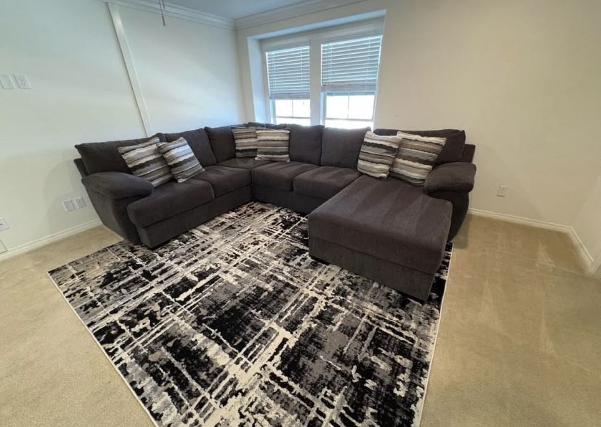 Bermuda Tux Loveseat Chaise Sectional