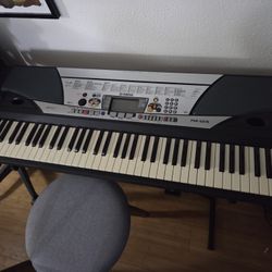 Yamaha PSR-GX76 76-Key Keyboard With Stand