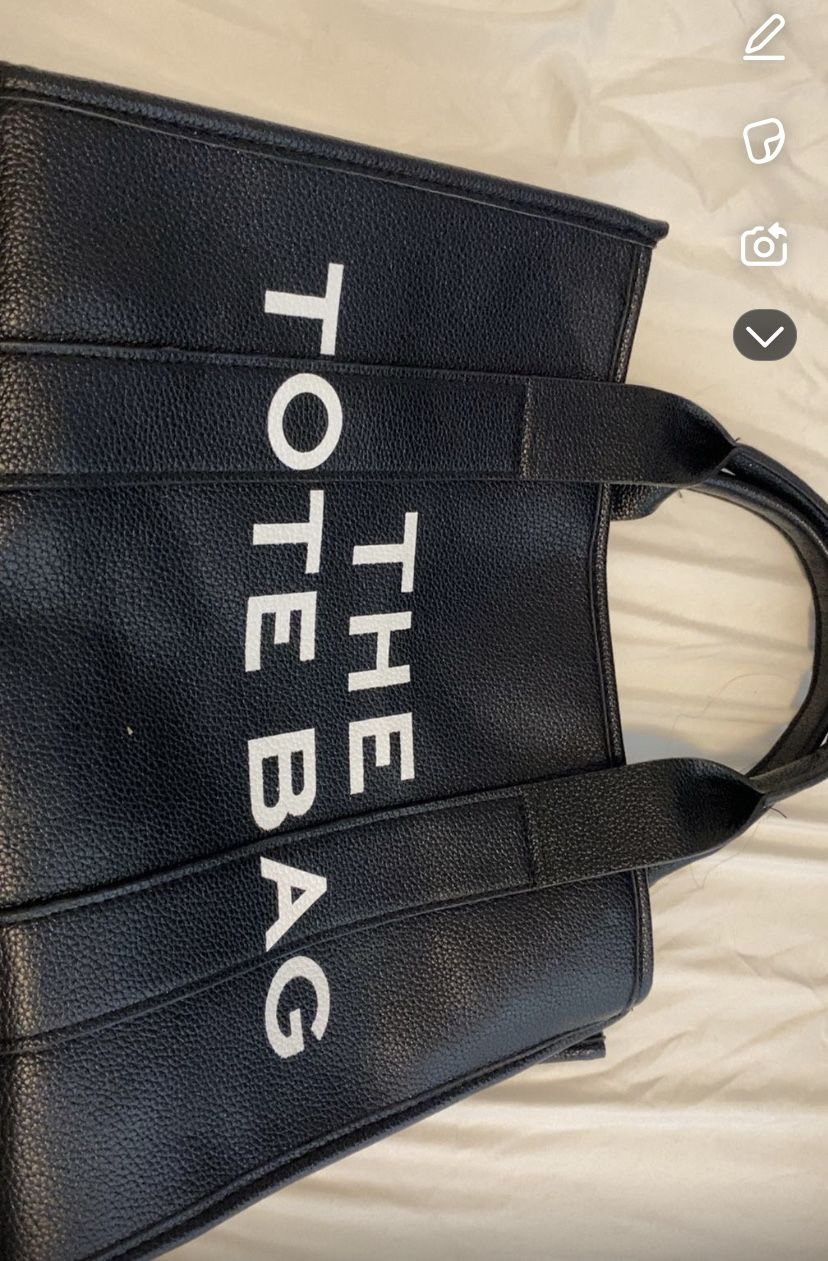 The tote bag 