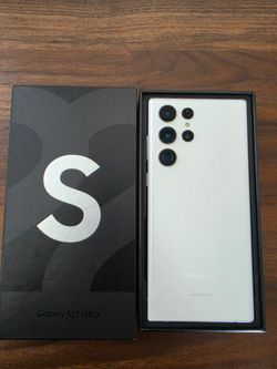 Samsung S22 Ultra white 256 GB excellent condition w/extra