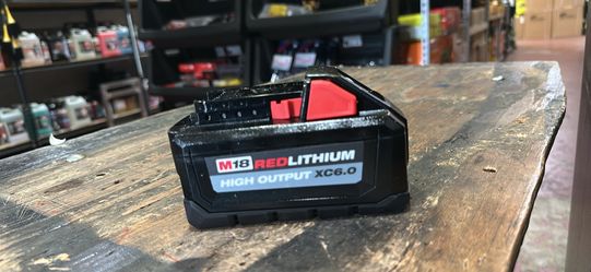 Milwaukee m18 6.0ah battery only asking $140 (financing available)