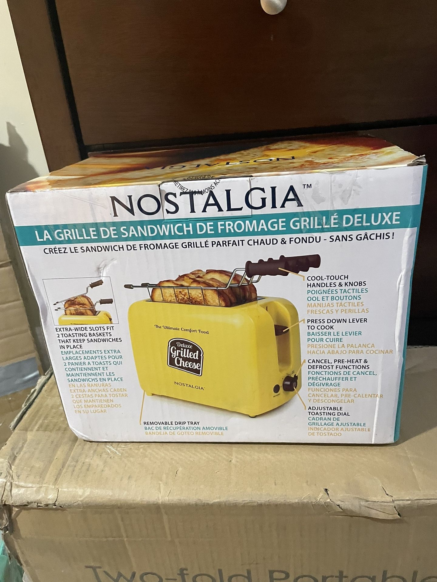 Nostalgia GCT2 Deluxe Grilled Cheese Sandwich Toaster