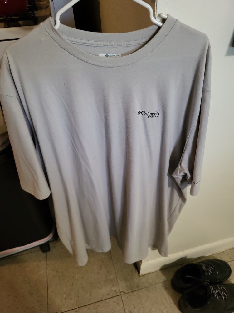 Columbia Sportswear Vompany Fish Shirt