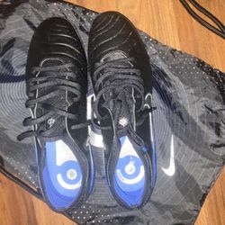Nike Elite Tiempo Size 7 New