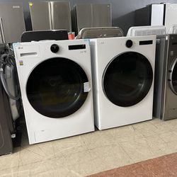 LG Front Load Washer With Dryer 