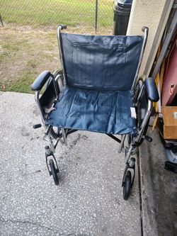 Wide wheelchair