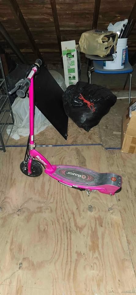 Razor E100 Scooter