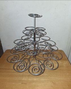 metal cupcake/dessert stand holds 23 cupcakes $10 FIRM
