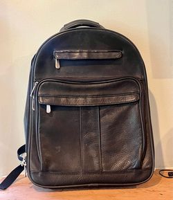 WILSONS LEATHER Black Rolling Laptop Carryon Overnight Backpack Case(Pick Up Only 90042)