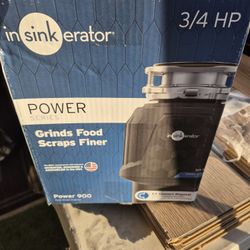 1N  SINK ERATOR 3/4 HP  GRINDS FOOD SCRAPS FINER  NEW 