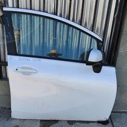 2014 2015 2016 2017 2018 NISSAN VERSA NOTE RIGHT FRONT PASSENGER DOOR 