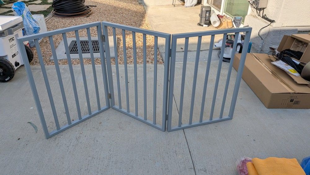 Foldable Pet Gate