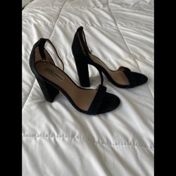 Steve Madden Carrson Heels Size 8.5M