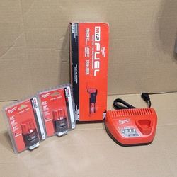 Milwaukee
M12 FUEL 12V Lithium-Ion Cordless Oscillating Multi-Tool Kit