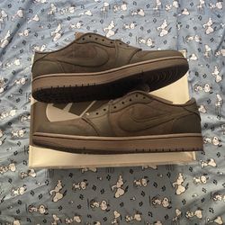 Travis Scott Jordan 1 Low Velvet