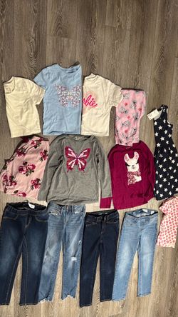 Girls clothes size 7,8 in good condition