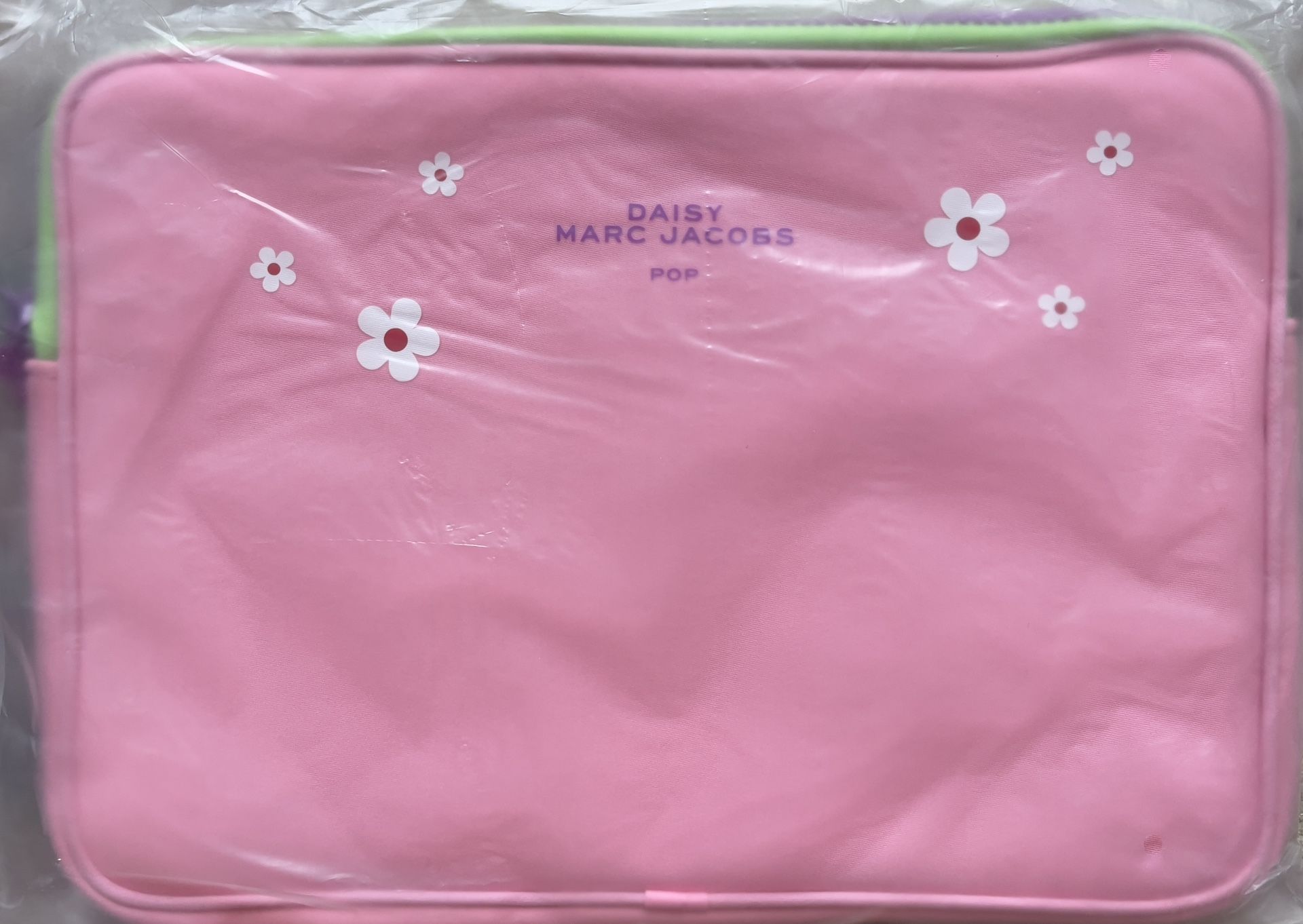 Marc Jacobs Daisy Pop Pink Laptop Case New