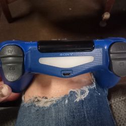 PS4 Controller