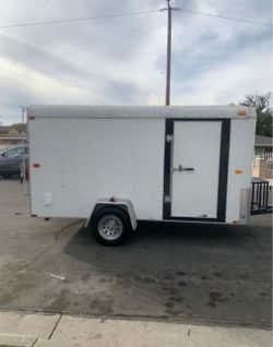 Enclosed trailer