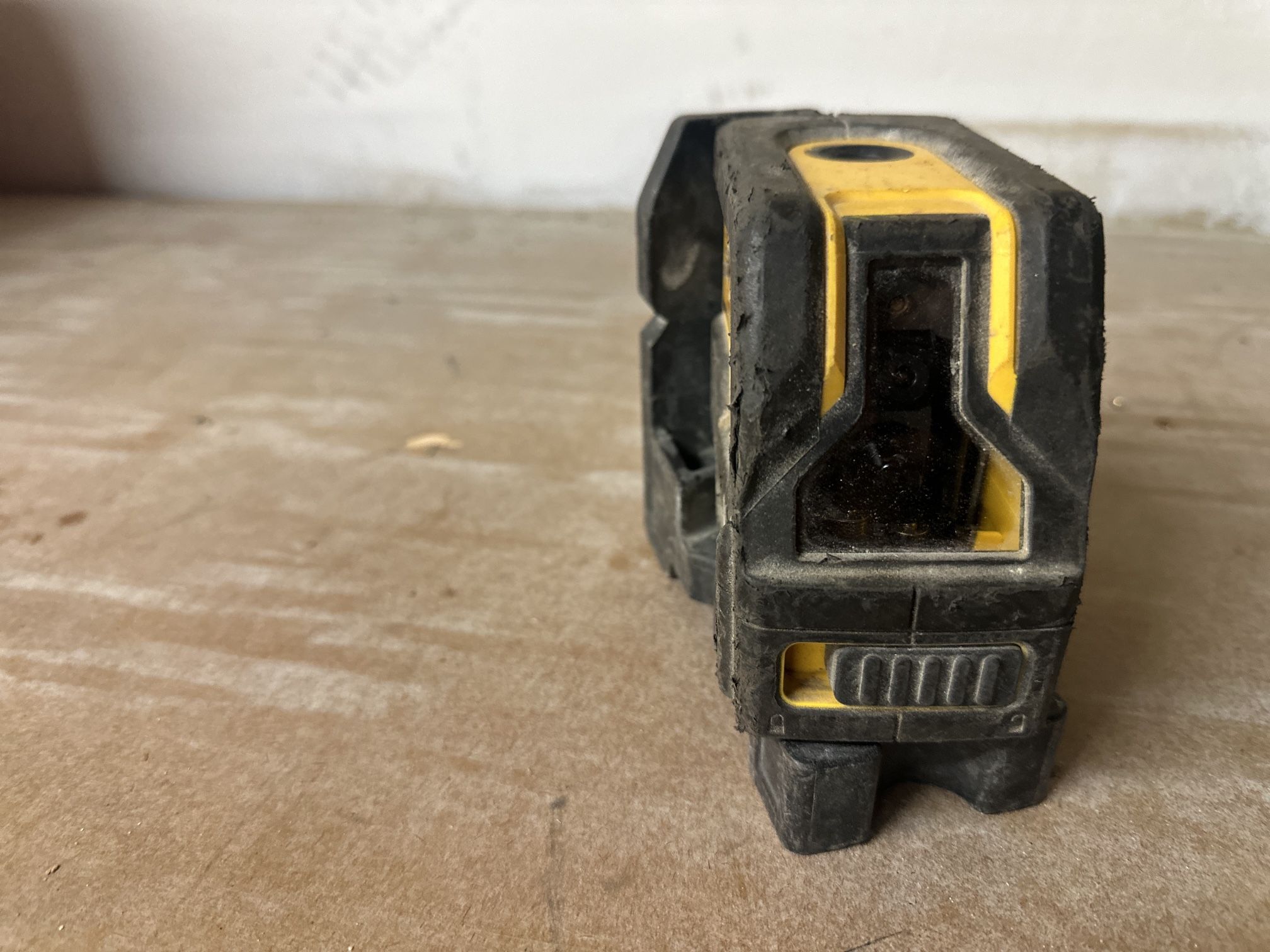 Láser de Lineas Y Punta Dewalt
