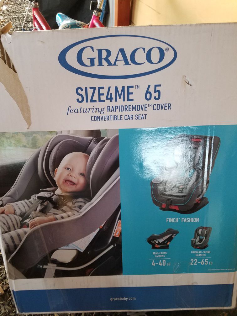 Brand new in box graco seat