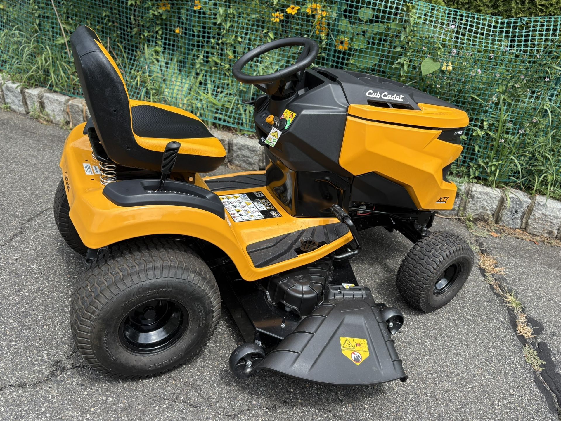 Cub Cadet 50” Ride On Mower (Fabricated Deck)