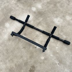 Golds Gym Pull Up Bar - Home