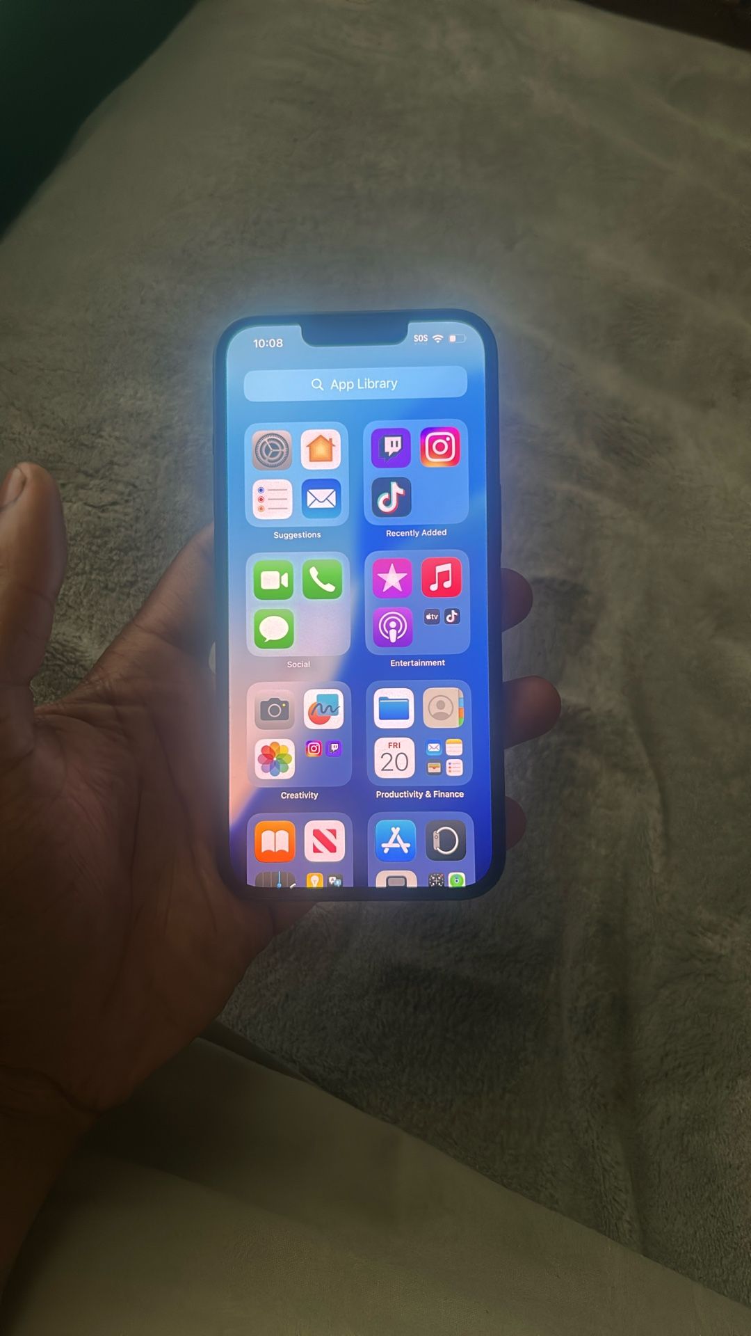 iPhone 13