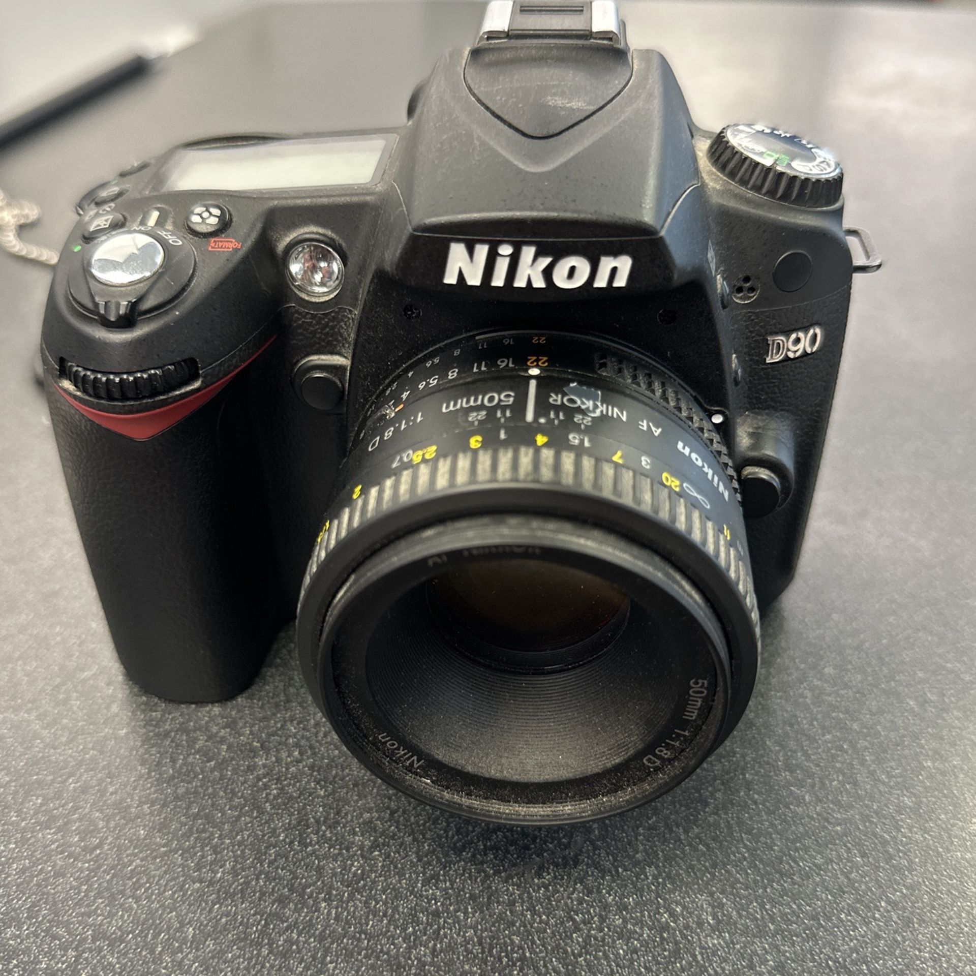 Nikon D90 Camera