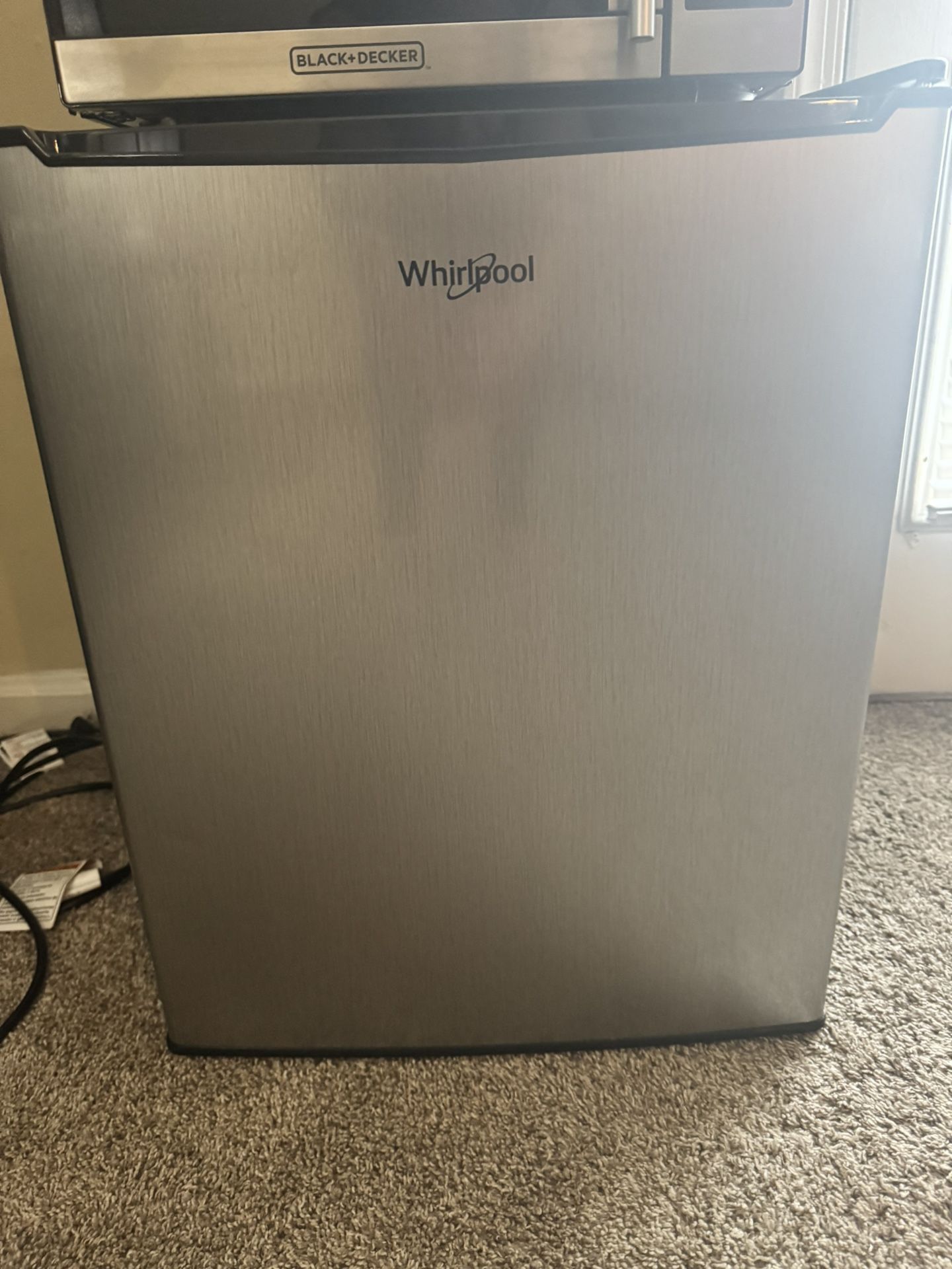Whirlpool Mini Refrigerator