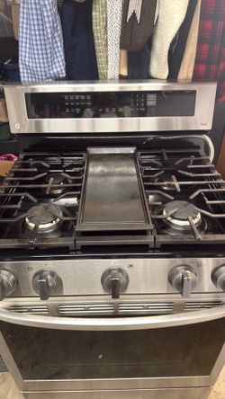 LG ThinQ 5 burner Gas Stove