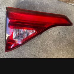 GMC Acadia Tail Light Inner Left 17/18 Factory Oem