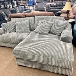 Brand New/ Gray Sofa Chaise, Couch/ Sectional 