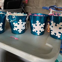 Frozen theme party supplies
