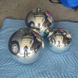 Decorating Glass Balls