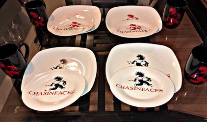 Custom made 12 piece plates u can u can customize