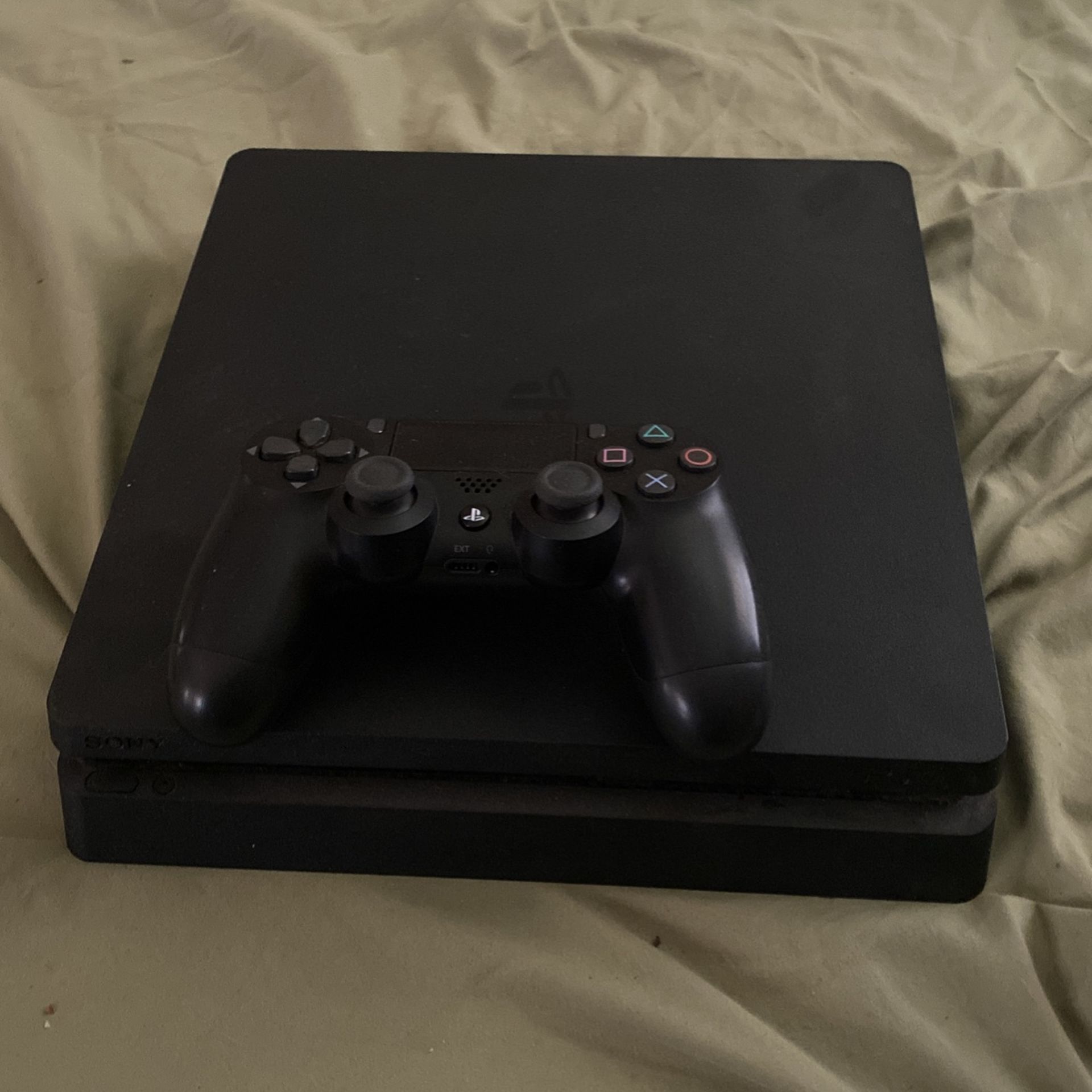 PS4 Slim