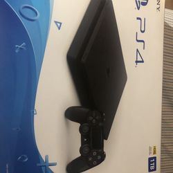 SONY.  PS4. CONSOLE.  CUH 2115B. JET BLACK. 