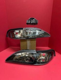 Ford Mustang  1994. 1998 headlights.