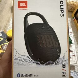 jbl clip 5 speaker