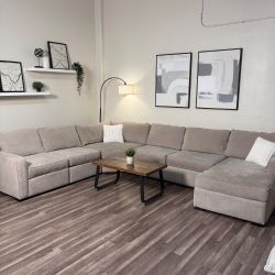 Macys Sectional Couch DELIVERY WITHIN A WEEK
