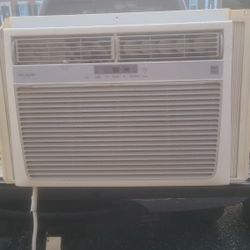 15000 Btu. 110 Regular  Plug