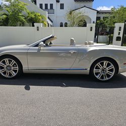 2013 Bentley Continental GTC Convertible Mulliner Edition