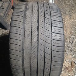 285/30ZR20 Michelin Pilot Sport 4 All Season Tires (2)