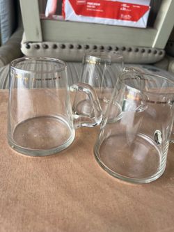Vintage cups set4 dlrs